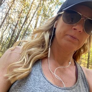 Meet your Posher, Deanna